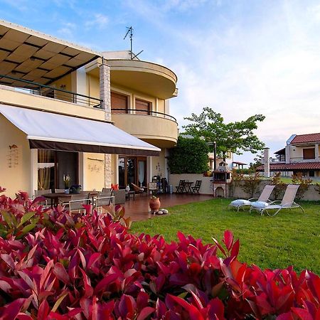 Elani #Luxlikehome Hill Summer Villa מראה חיצוני תמונה
